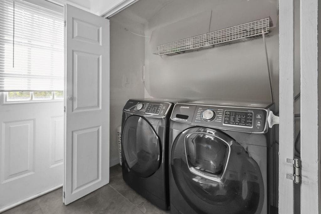 56 Errol Street photo 10