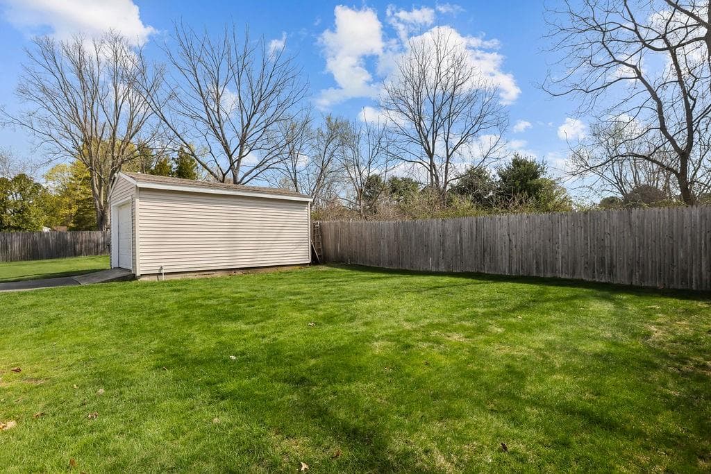 56 Errol Street photo 25