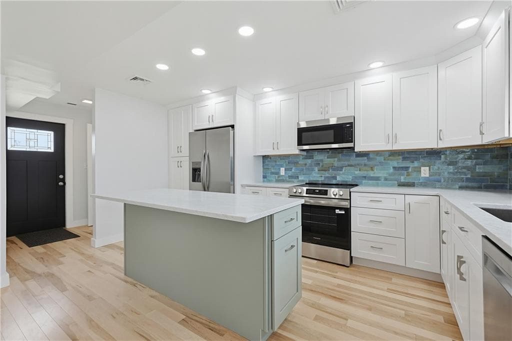 Single Family Residence at 33 Jefferson Avenue, East Providence, photo 12 of 48