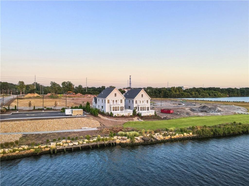 Condominium at 114 East Point Drive, East Providence, photo 36 of 38