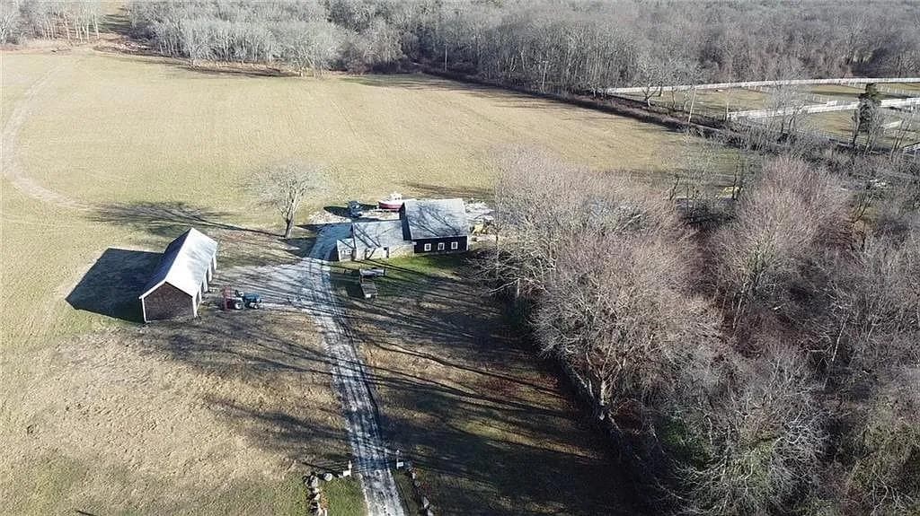 Unimproved Land at 3118 Main Road, Tiverton, photo 2 of 11