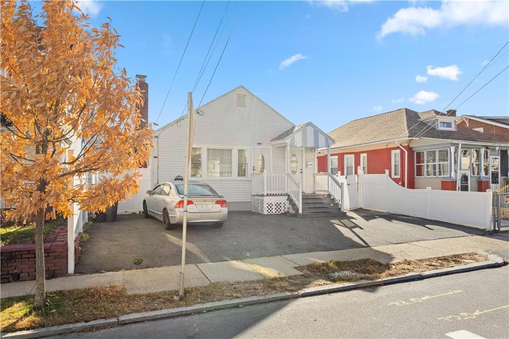 Single Family Residence at 236 Gallatin Street, Providence, photo 32 of 33