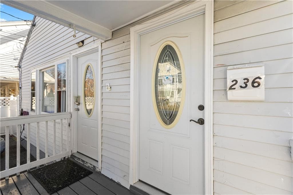 Single Family Residence at 236 Gallatin Street, Providence, photo 31 of 33