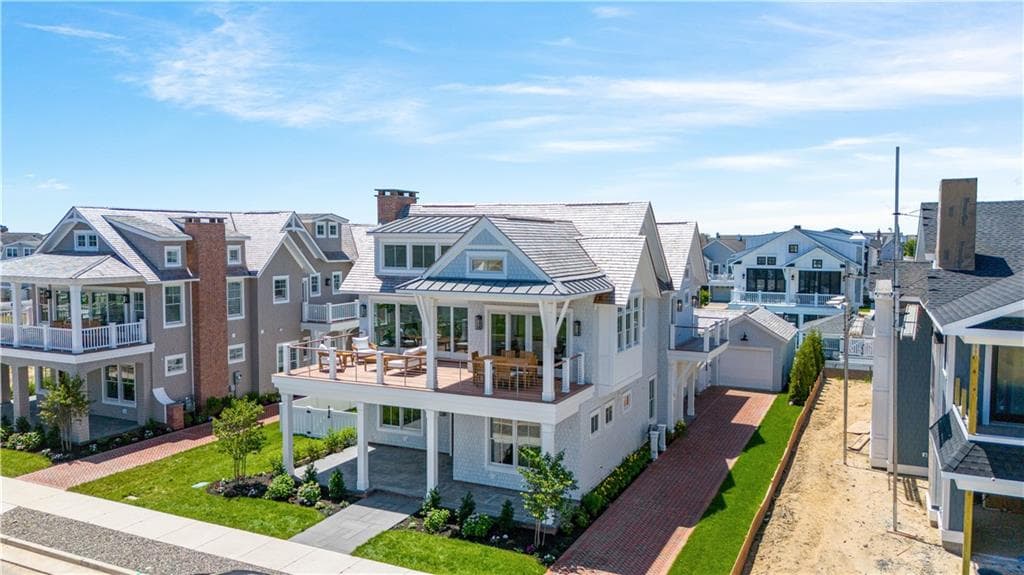 811 Ocean Road