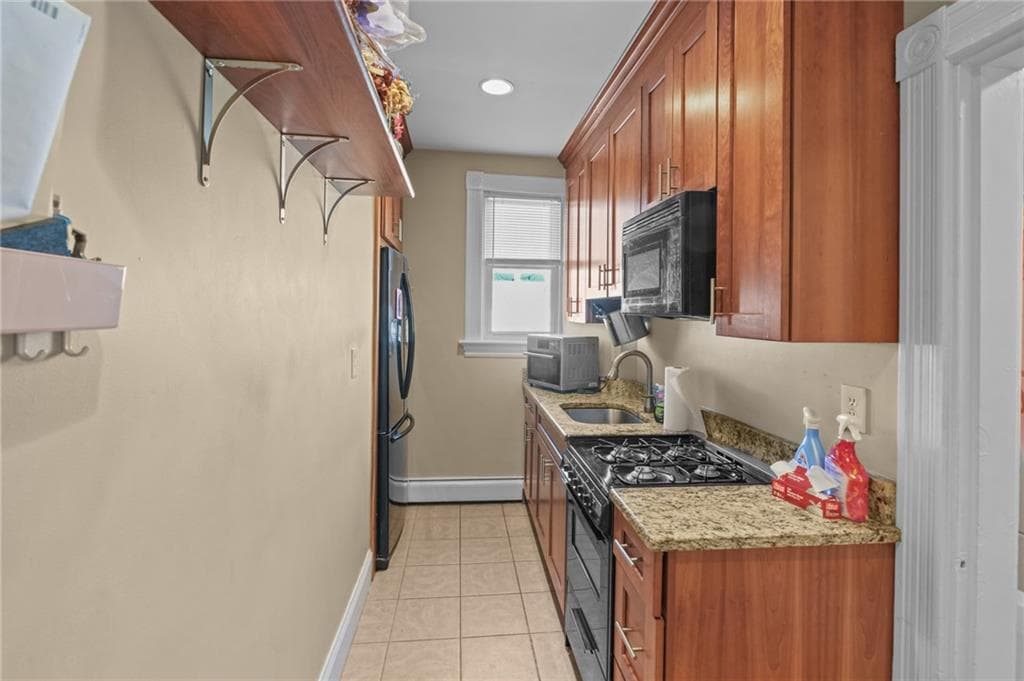 118 Arnold Avenue photo 9
