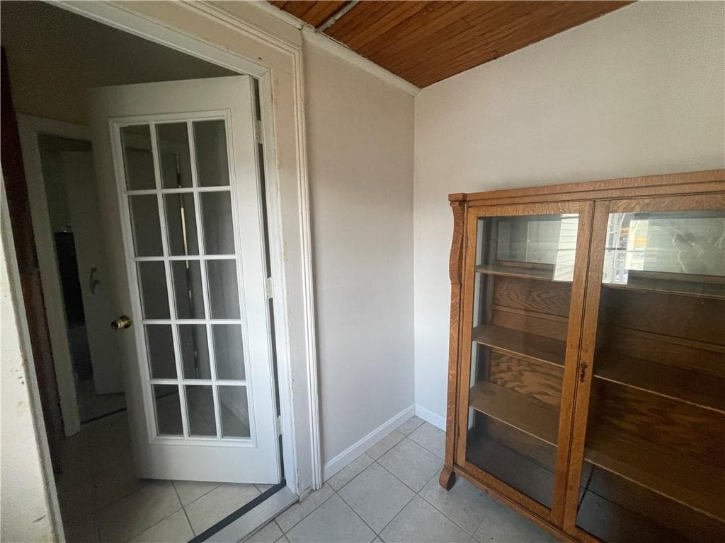 642 Great Road photo 6