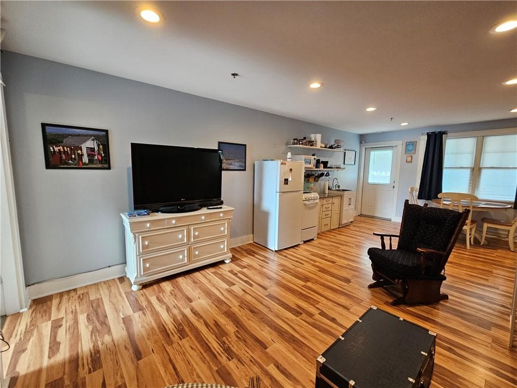Commercial at 236 Sand Hill Cove Road, Narragansett, photo 5 of 13