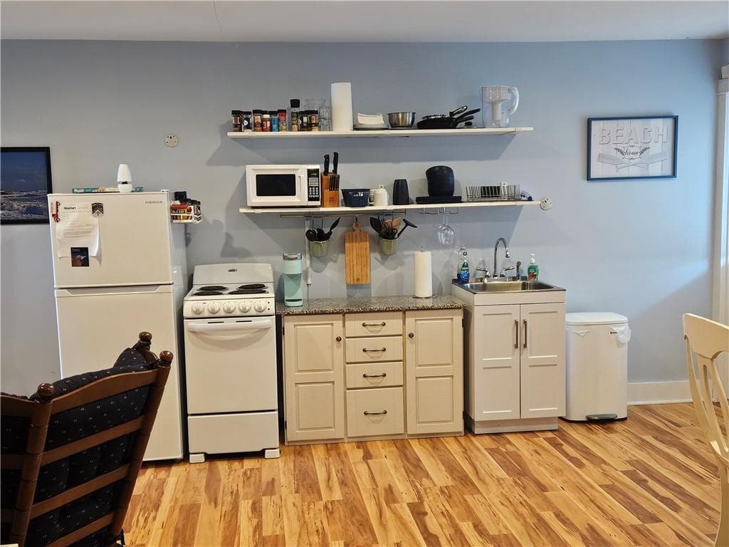 Commercial at 236 Sand Hill Cove Road, Narragansett, photo 4 of 13