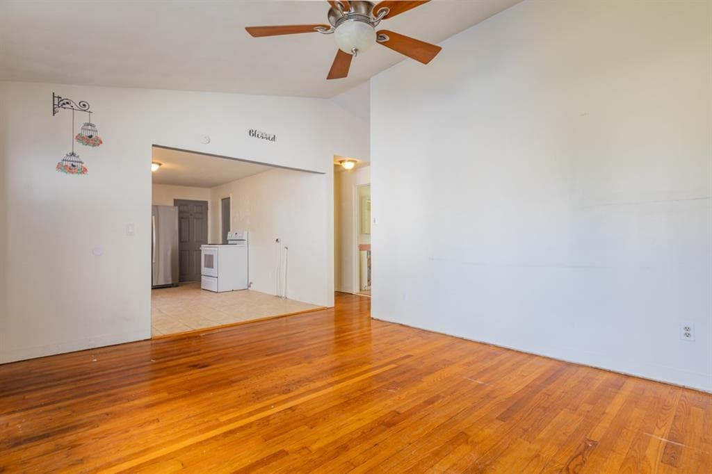 Single Family Residence at 7 Belvedere Street, Johnston, photo 15 of 16