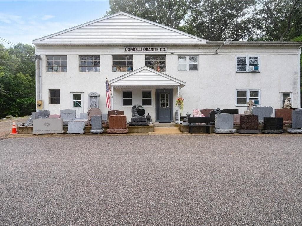 4 Chase Hill Road