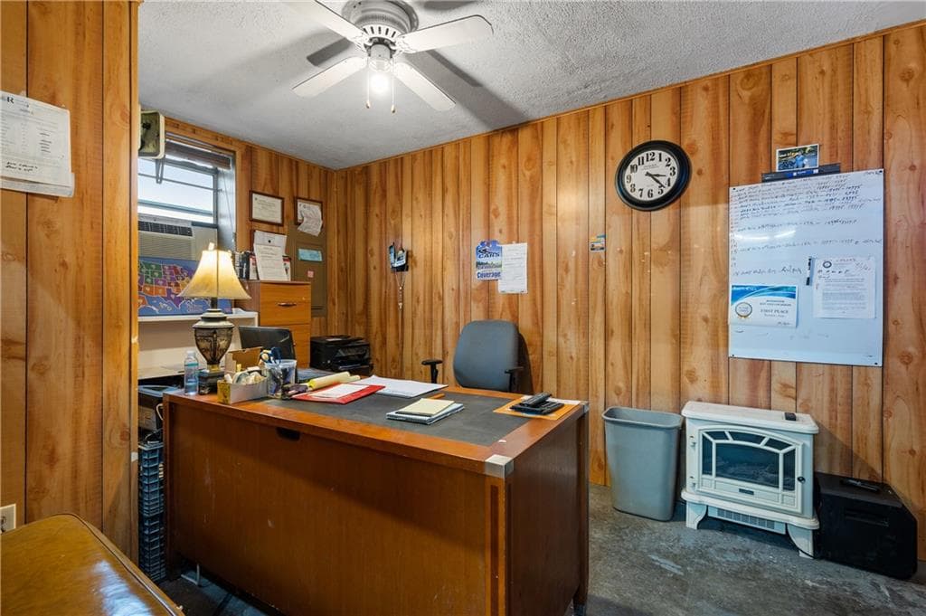 620 Pond Street photo 13
