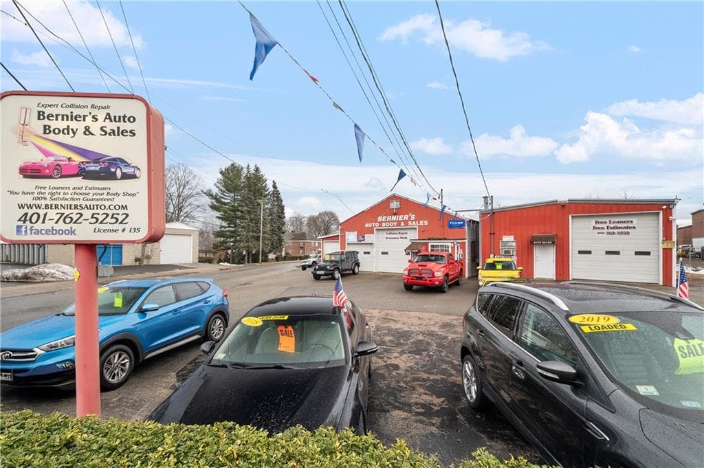 620 Pond Street photo 5