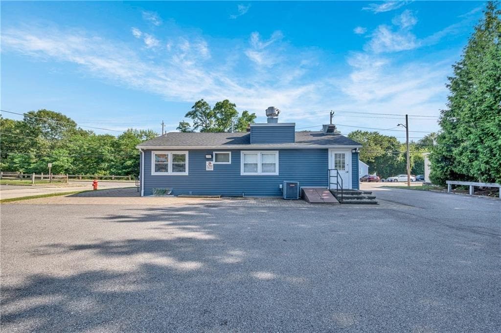 426 Cass Avenue photo 6