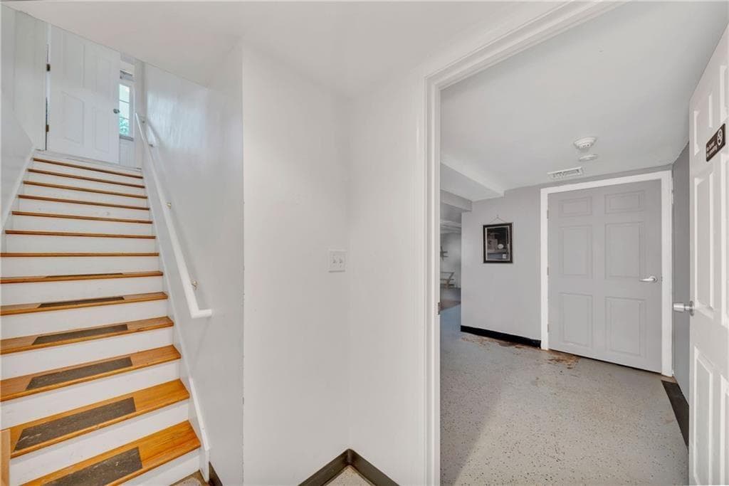 426 Cass Avenue photo 29