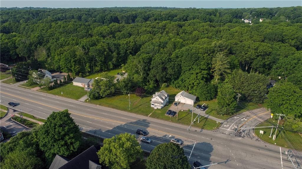 Commercial at 414 Liberty Street, Stonington, photo 6 of 8