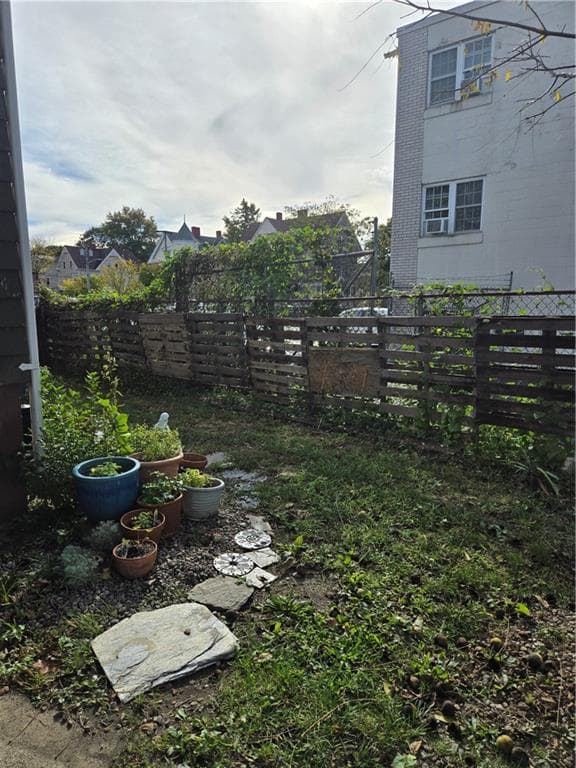 217 Elmwood Avenue photo 23