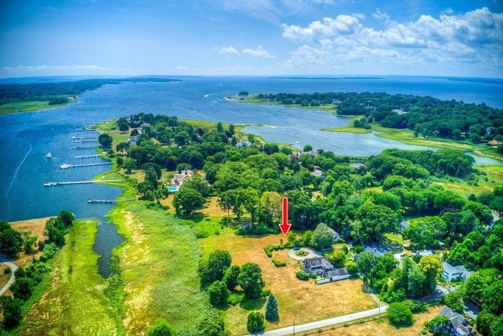 74 ADAMS POINT Road