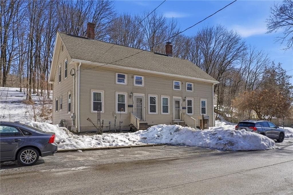 Multi Family at 20 22 Mount Pleasant View Avenue, Cumberland