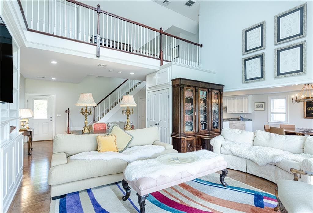 Single Family Residence at 44 Wimbledon Circle, Portsmouth, photo 17 of 35