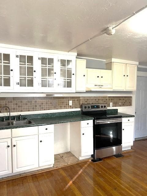 Multi Family at 346 Carrington Avenue, Woonsocket, photo 5 of 45