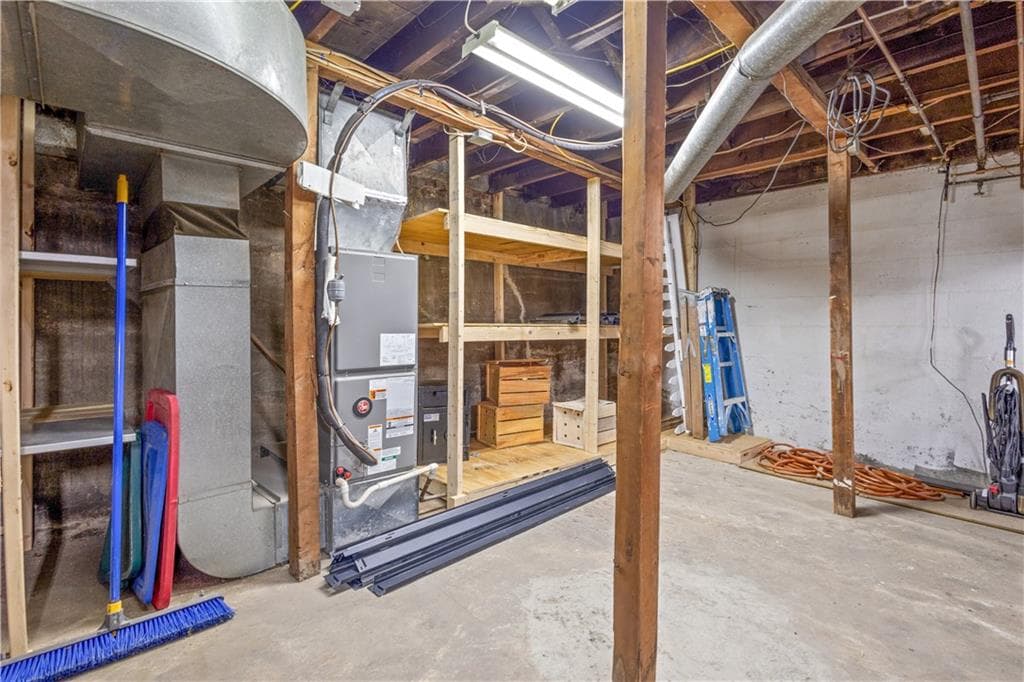 1692 Warwick Avenue photo 29