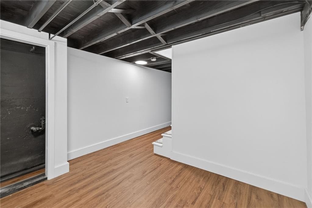 122 Dewey Avenue photo 42