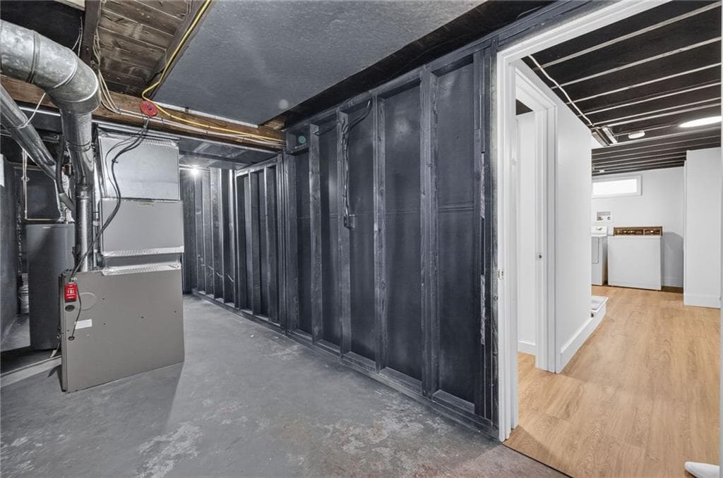 122 Dewey Avenue photo 45