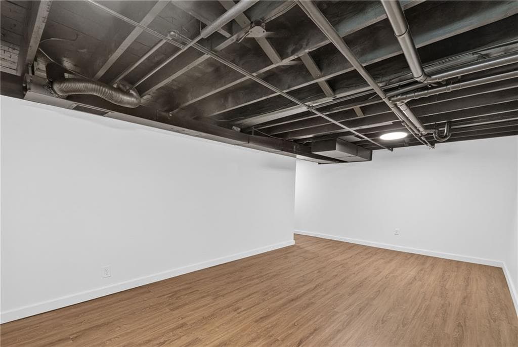 122 Dewey Avenue photo 40