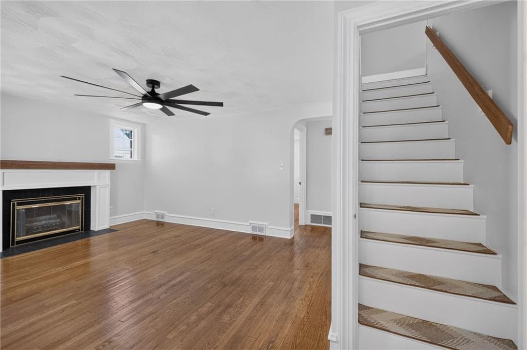 122 Dewey Avenue photo 31