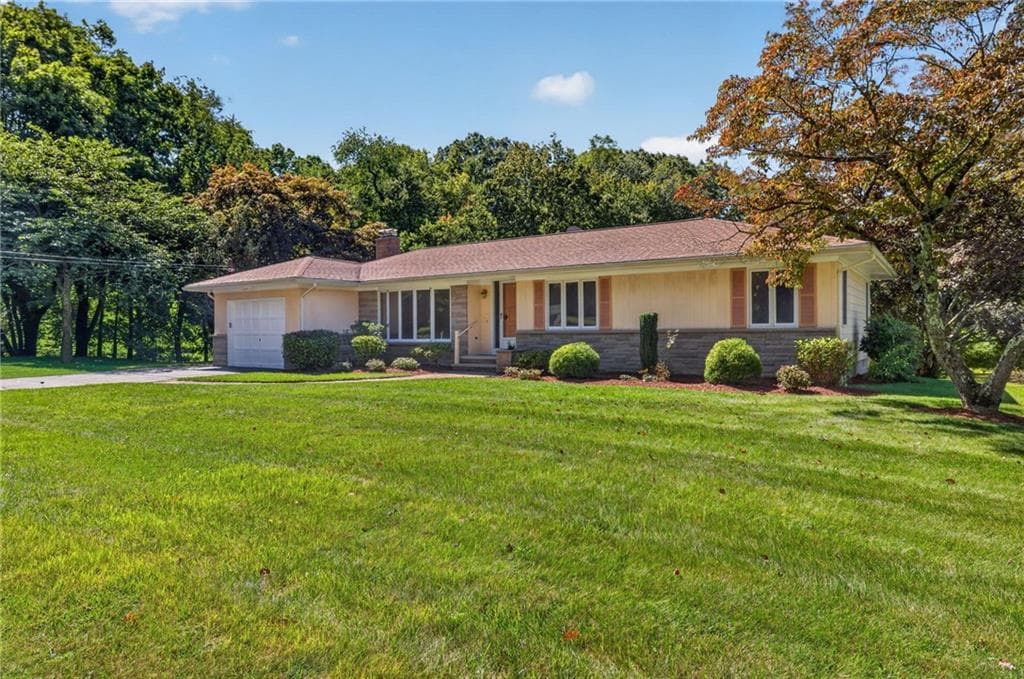 Single Family Residence at 133 Cole Street, Seekonk, photo 44 of 47