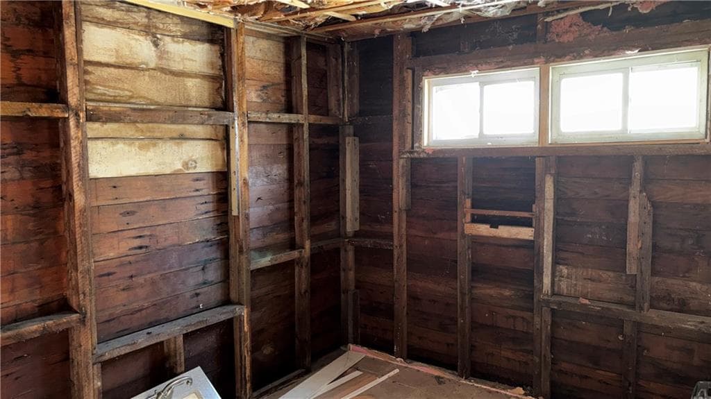 165 Canfield Avenue photo 2