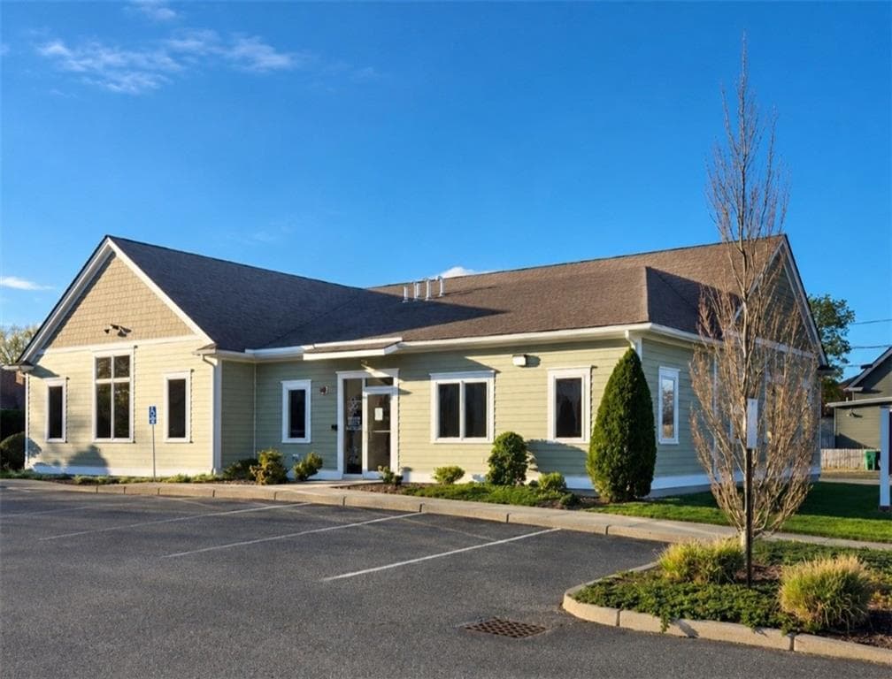 2871 Post Road