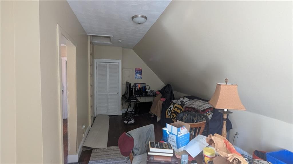 15 17 Emmett Street photo 31