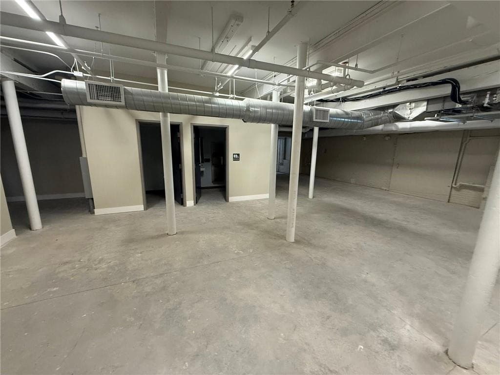 5 Island Place photo 5