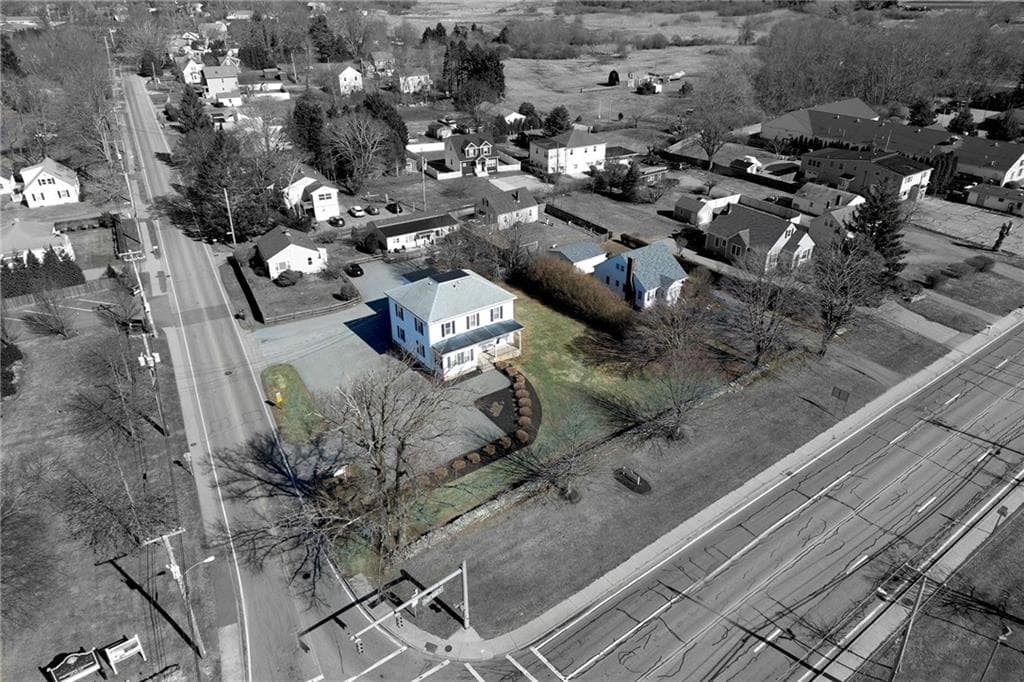 460 East Main Road photo 27