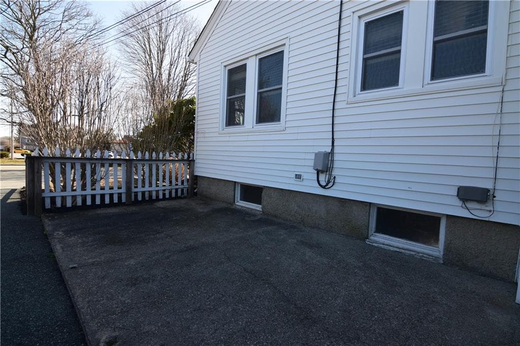 Commercial at 460 470 East Main Road, Middletown, photo 46 of 50