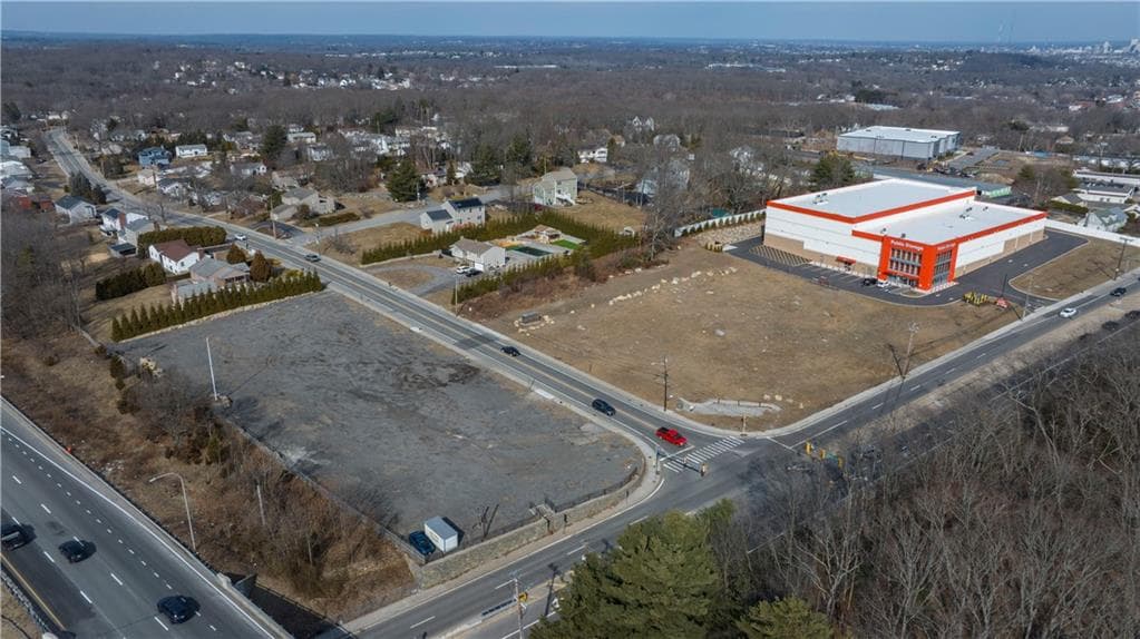Commercial,Commercial Sale at 1827 Plainfield Pike, Johnston, photo 10 of 13