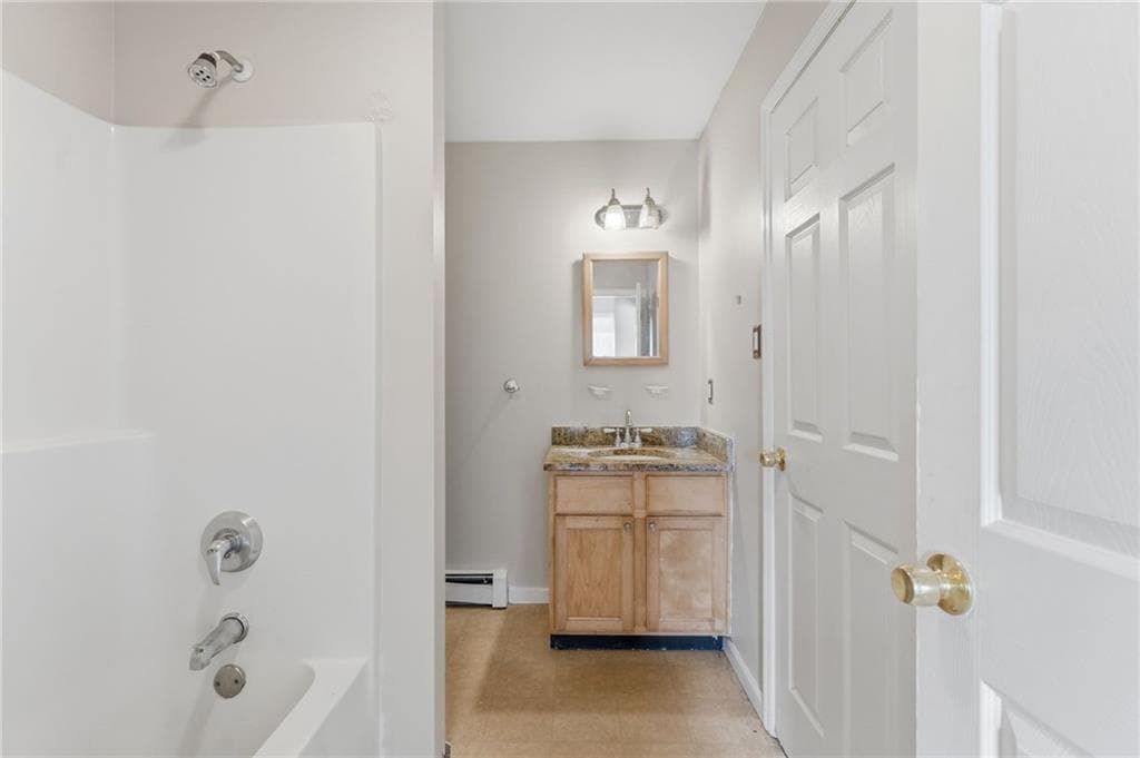 Condominium at 281 Swan Street UNIT A, Providence, photo 15 of 42