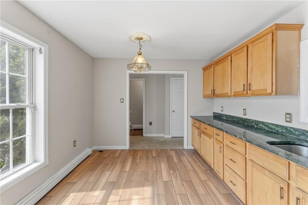 Condominium at 281 Swan Street UNIT A, Providence, photo 8 of 42