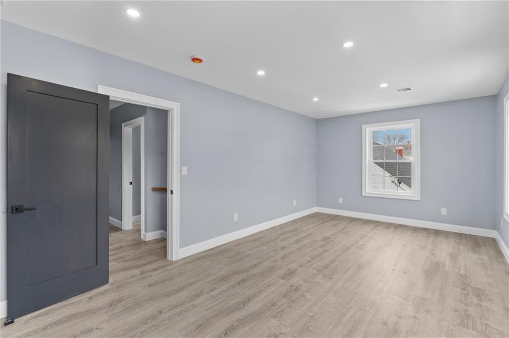 68 Enfield Avenue photo 9