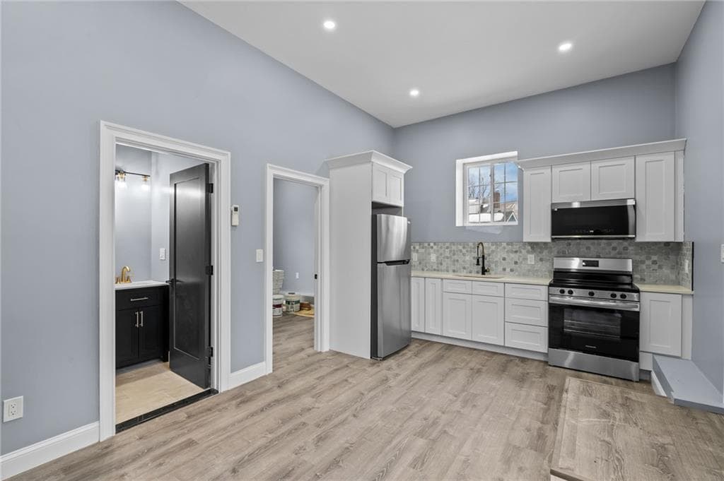 68 Enfield Avenue photo 34