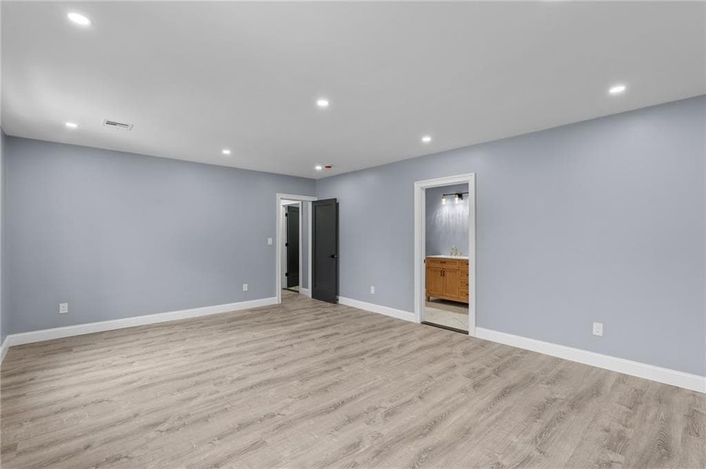 68 Enfield Avenue photo 19