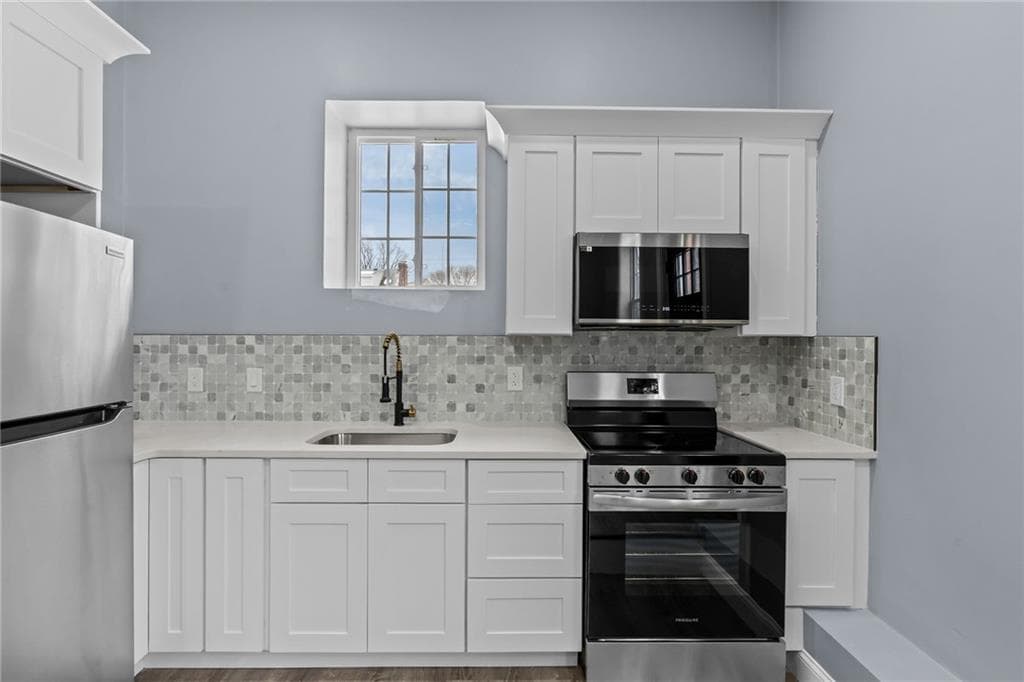 68 Enfield Avenue photo 35