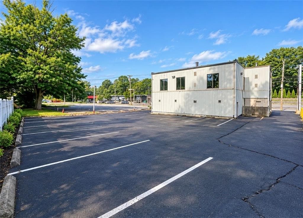 Commercial at 892 892 Oaklawn Avenue, Cranston, photo 3 of 21