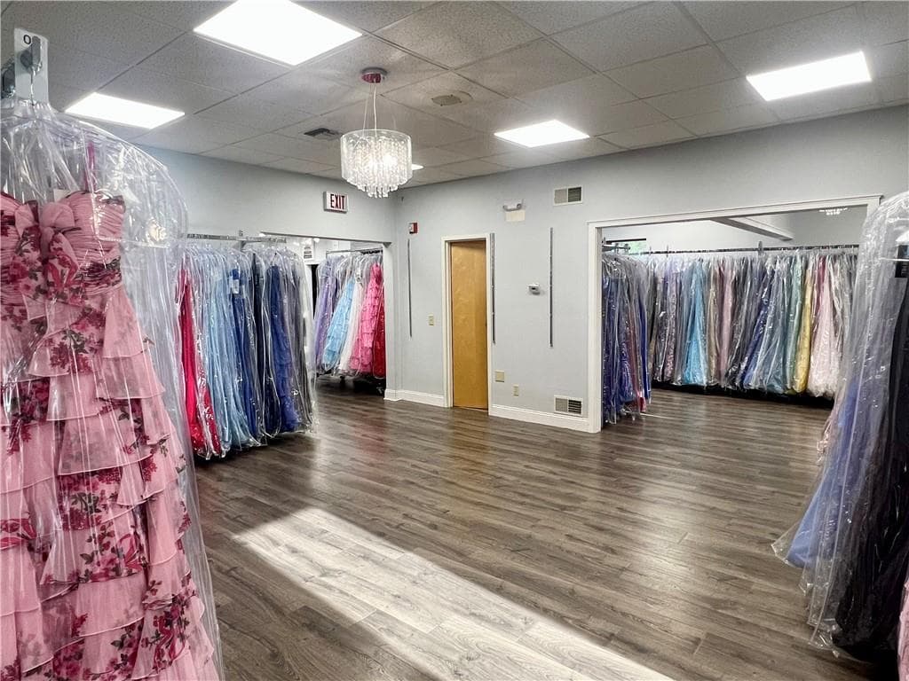 Commercial at 892 892 Oaklawn Avenue, Cranston, photo 18 of 21