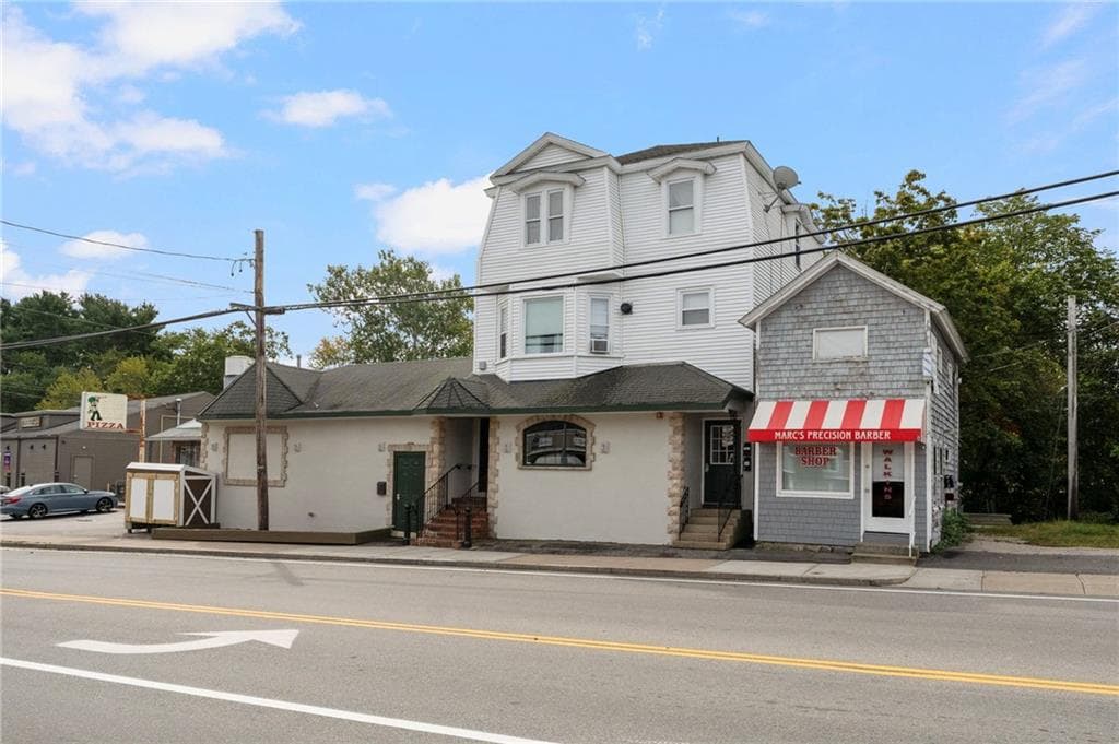 1152 1154 Main Street