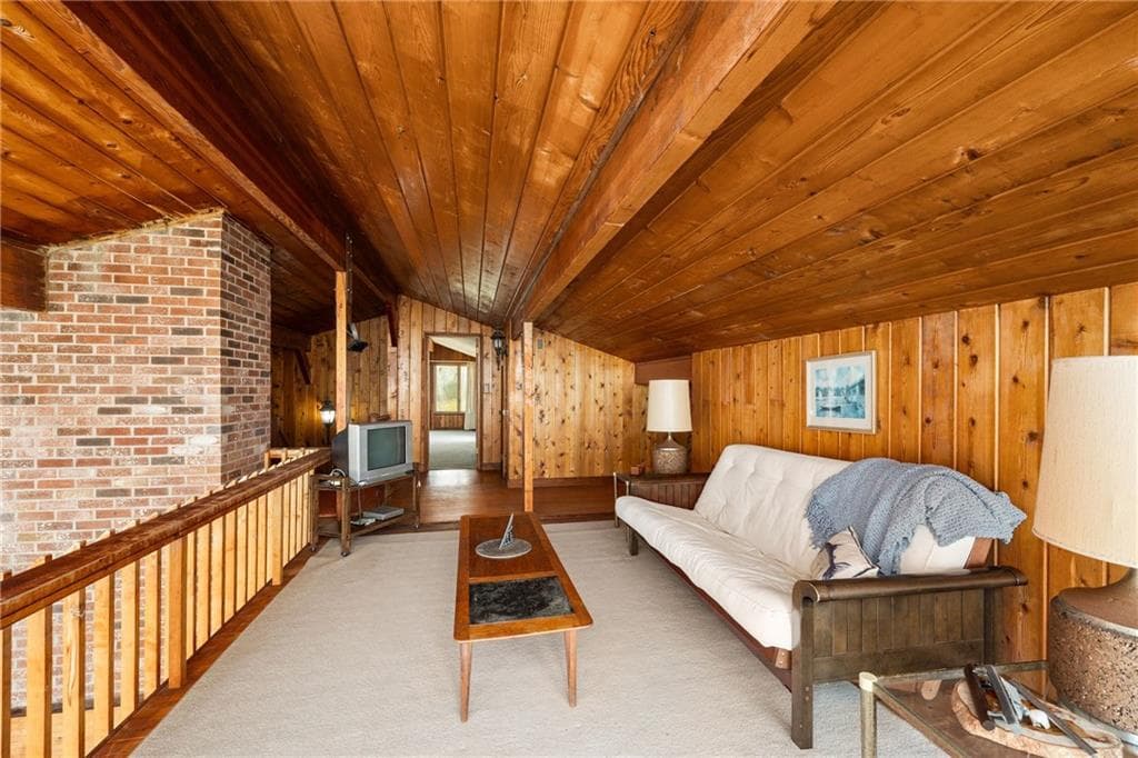1035 Mohegan Trail photo 34