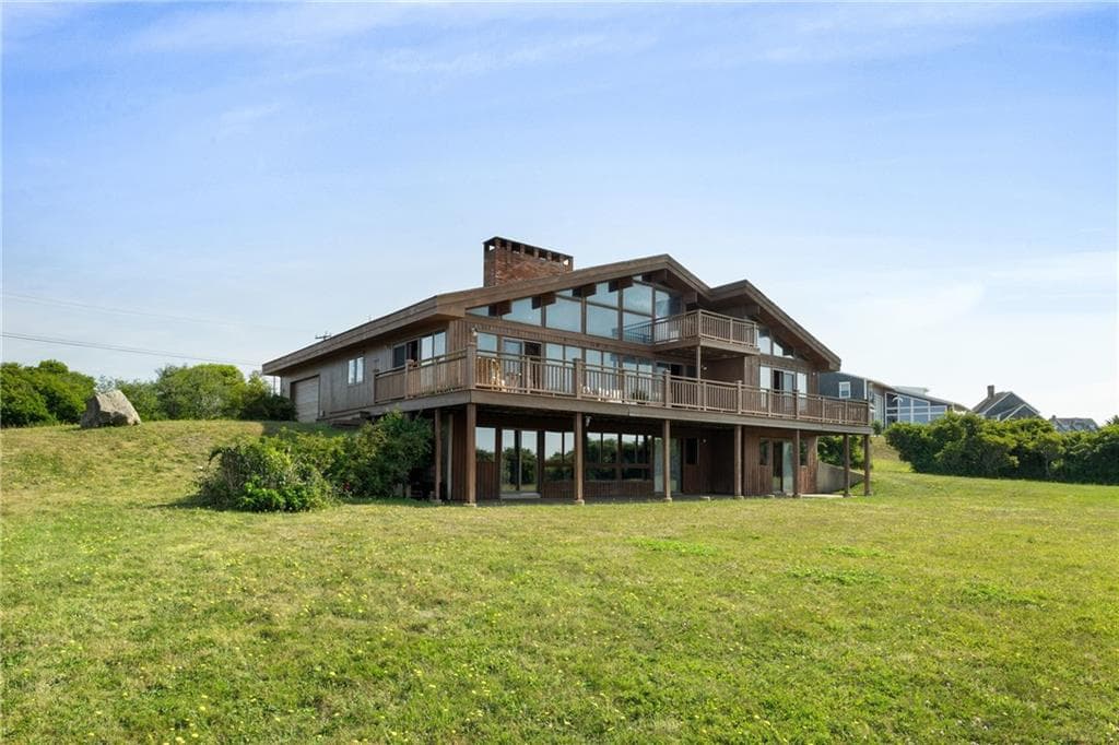 1035 Mohegan Trail photo 11