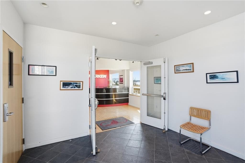 Commercial at 19 John Clarke Road, Middletown, photo 22 of 47