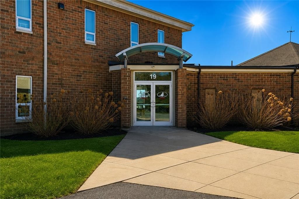Commercial at 19 John Clarke Road, Middletown, photo 5 of 47